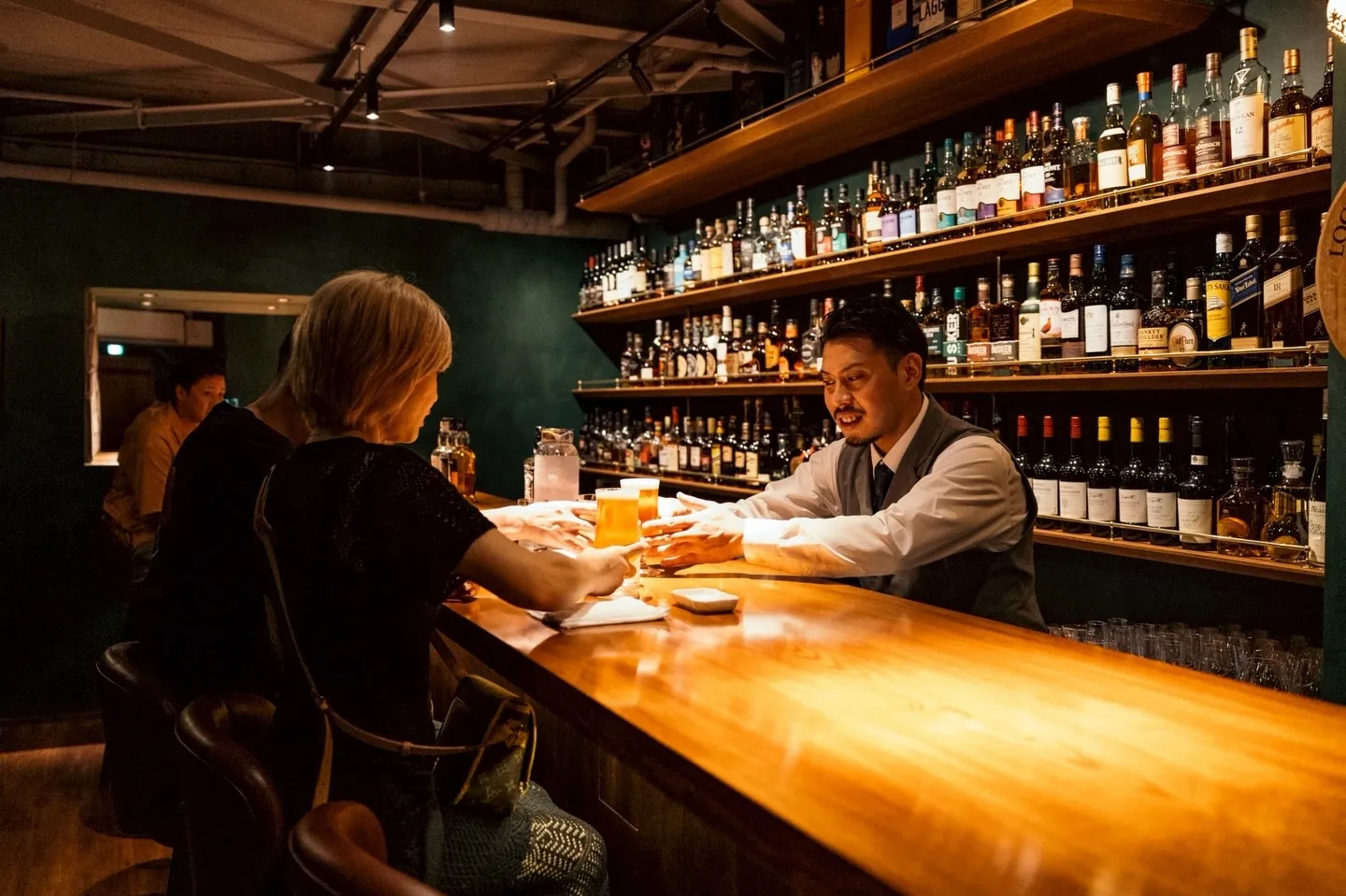 なんか、今日は街に人が少ないような感じですなー